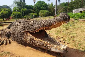 Crocodile Statue image