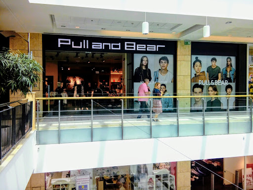 Pull and Bear