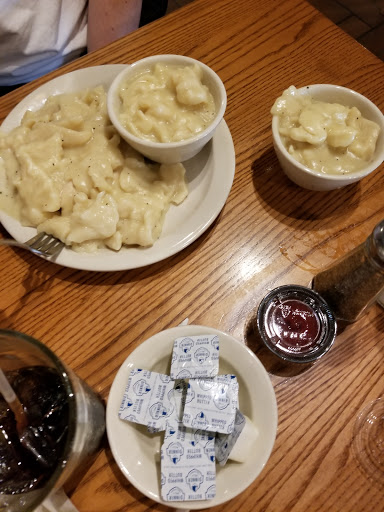 American Restaurant «Cracker Barrel Old Country Store», reviews and photos, 2525 Brindle Dr, Harrisburg, PA 17110, USA