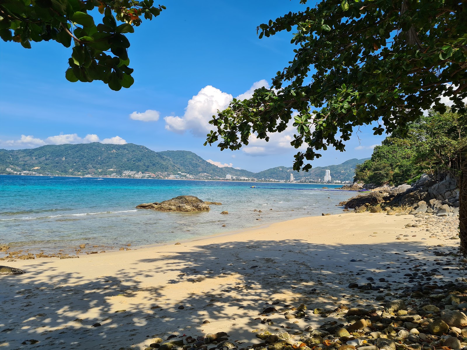 Mee Sook Beach的照片 带有小海湾