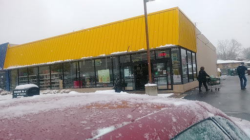 Pet Supply Store «Pet Supplies Plus», reviews and photos, 2033 28th St SW, Wyoming, MI 49519, USA
