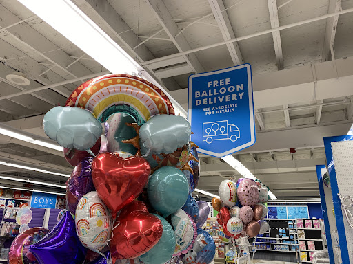 Shopping Mall «Crossroads Bellevue», reviews and photos, 15600 NE 8th St, Bellevue, WA 98008, USA