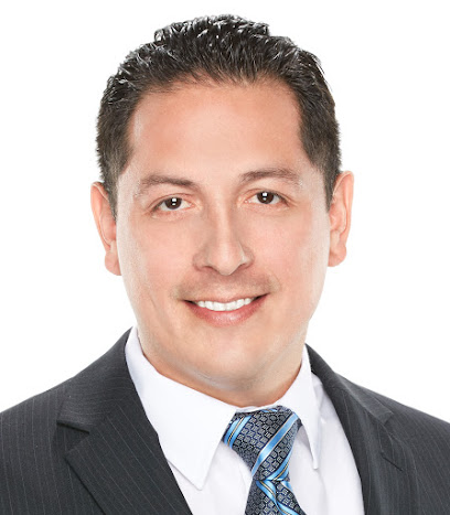 San Diego Real Estate Agent Alex Saavedra (Top 1% in San Diego County)