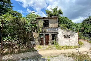 Sing Lei Hap Gei Lime Kiln Factory Ruins image