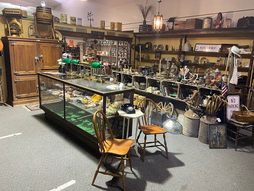 Thrift Store «Pocket Change Thrift, Antiques, and re-purpose store», reviews and photos, 1300 E State St, Alliance, OH 44601, USA