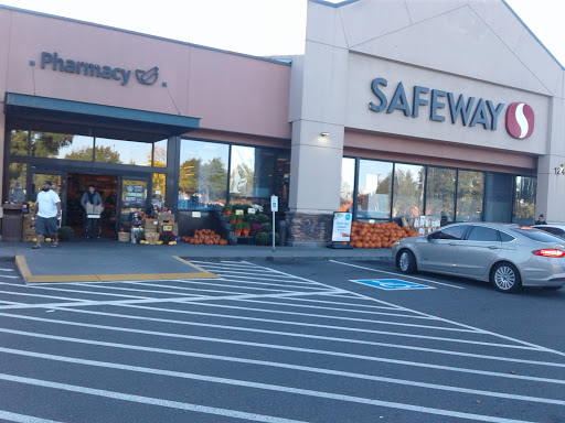 Shopping Mall «Hawks Prairie Village Mall», reviews and photos, 1243 Marvin Rd NE, Lacey, WA 98516, USA