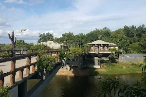 บึงปรีดา เลคแอนด์ฮิลล์ รีสอร์ท Bueng Preeda Lake and Hill Resort image