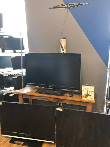 Electronics Store «Discount Electronics - South Austin», reviews and photos, 9711 Manchaca Rd, Austin, TX 78748, USA