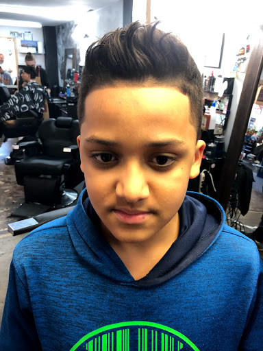 Hair Salon «Chop Shop Hair Studio», reviews and photos, Chop Shop Hair Studio, 230 SW Washington St, Hillsboro, OR 97123, USA