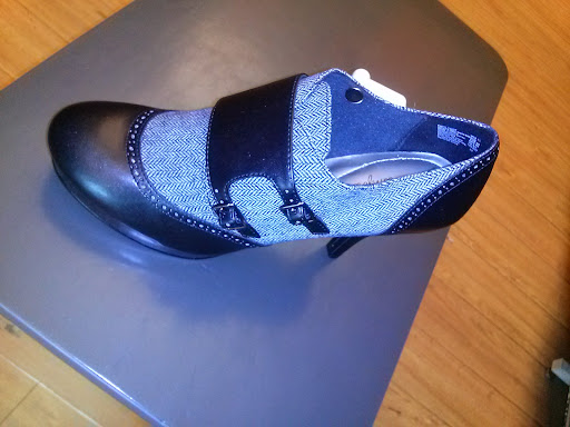 Office Supply Store «Staples», reviews and photos, 135 Bloomfield Ave, Bloomfield, NJ 07003, USA