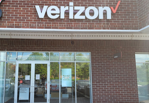 Cell Phone Store «Verizon», reviews and photos, 2945 Veterans Rd W, Staten Island, NY 10309, USA