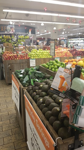 Grocery Store «Whole Foods Market», reviews and photos, Whole Foods Market, 110 Bloomingdale Rd, White Plains, NY 10605, USA
