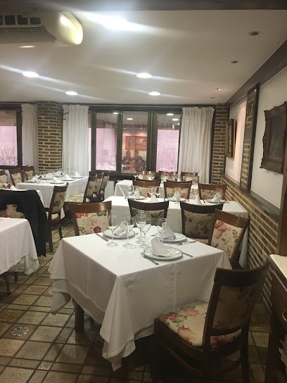 Restaurante El Figón - Av. de los Voluntarios, 4, 28260 Galapagar, Madrid, Spain