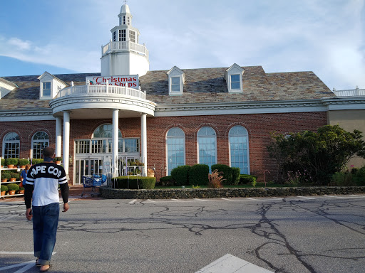 Shopping Mall «Aquidneck Shopping Centre», reviews and photos, 77 E Main Rd, Middletown, RI 02842, USA