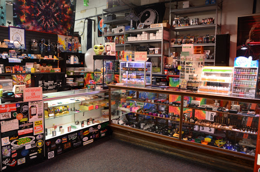 Vaporizer Store «Cloud 9 Smoke Shop», reviews and photos, 3421 Pearl St C, McHenry, IL 60050, USA