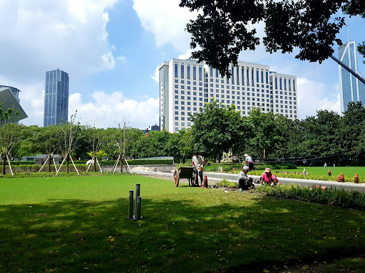 Parks nearby Shanghai