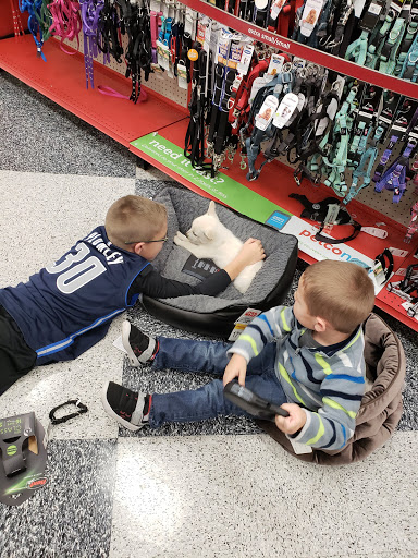 Pet Supply Store «Petco Animal Supplies», reviews and photos, 1250 William D Tate Ave #200, Grapevine, TX 76051, USA