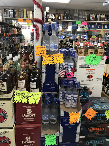 Liquor Store «Top Liquors», reviews and photos, 435 Hyde Park Ave, Roslindale, MA 02131, USA
