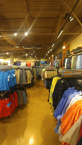 Sportswear Store «Columbia Sportswear Outlet Store - Prime Outlets in Ellenton», reviews and photos, 5661 Factory Shops Blvd #470, Ellenton, FL 34222, USA