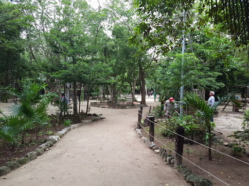 Urbano Kabah, Cancún - Estacionamiento Nichupte Park