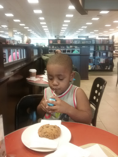 Book Store «Barnes & Noble», reviews and photos, 5100 Kilgore Ave, Hampton, VA 23666, USA
