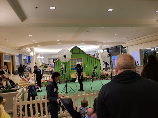 Shopping Mall «The Mall at Fox Run», reviews and photos, 50 Fox Run Rd, Newington, NH 03801, USA