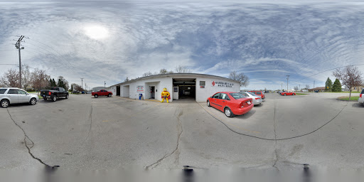 Used Car Dealer «Harris Boyz Auto», reviews and photos, 2115 S Riverside Dr, Iowa City, IA 52246, USA