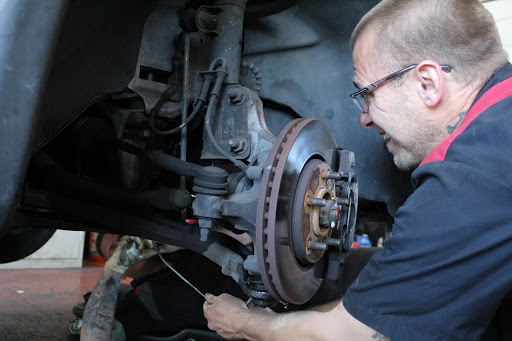 Auto Repair Shop «R & M Auto Repair Xperts», reviews and photos, 3190 E Sunset Rd C, Las Vegas, NV 89120, USA