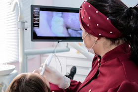 Odonto Camargo - Odontologia Integrada - Lentes de Contato, Implantes, Odontopediatria, Periodontia, Cirurgia Oral, Estética, Próteses e Reabilitação Oral