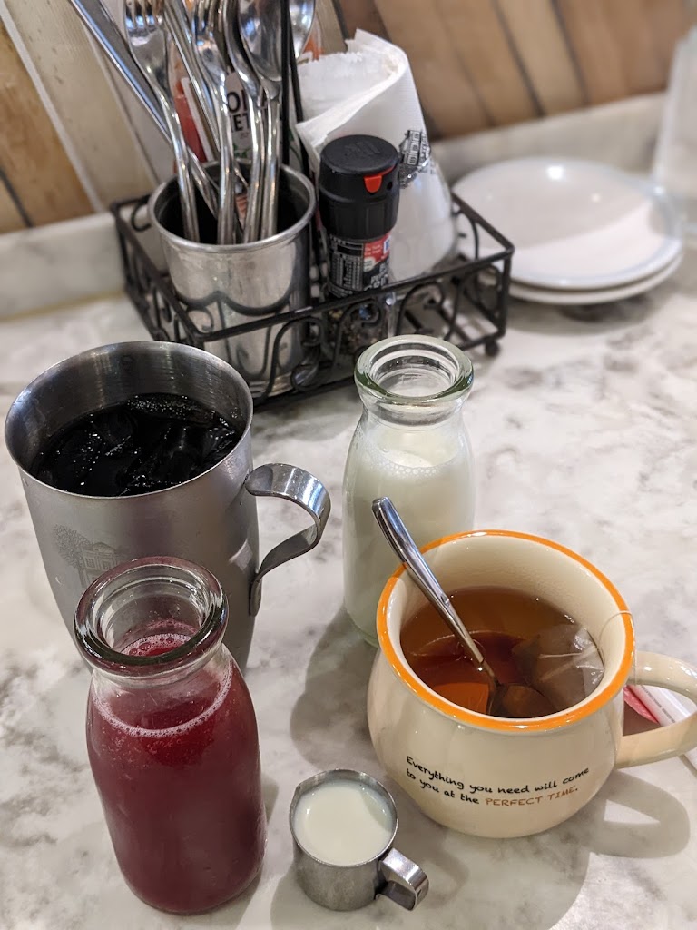 Second Floor 貳樓微風台北車站店 的照片