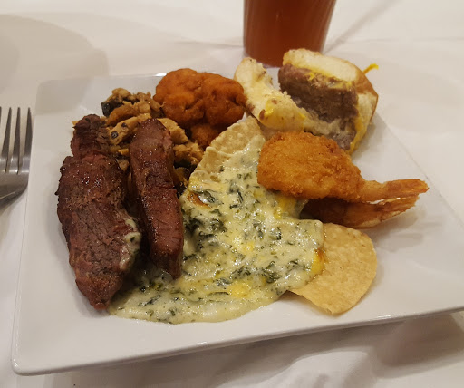 Sports Bar «Dave & Busters», reviews and photos