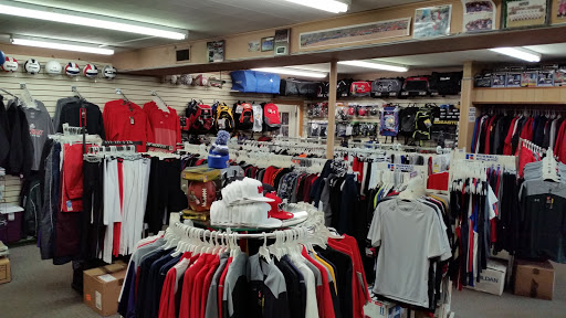 Sporting Goods Store «Dumonts Sporting Goods Inc», reviews and photos, 1003 McKinley Ave NW, Canton, OH 44703, USA