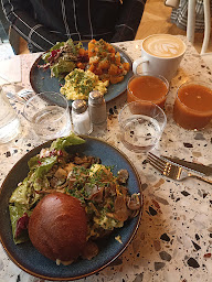 Photo n°41 de Punch à Annecy ()