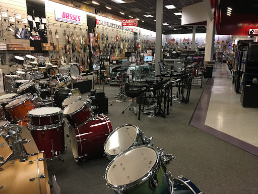 Musical Instrument Store «Sam Ash Music Stores», reviews and photos, 11805 Commons Dr, Cincinnati, OH 45246, USA