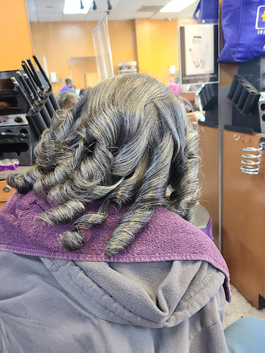 Hair Salon «Xquisite Hair Design», reviews and photos, 1000 S Easton Rd #112, Wyncote, PA 19095, USA
