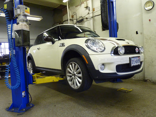 Auto Repair Shop «Drive European», reviews and photos, 30 Hillwood Ave, Falls Church, VA 22046, USA