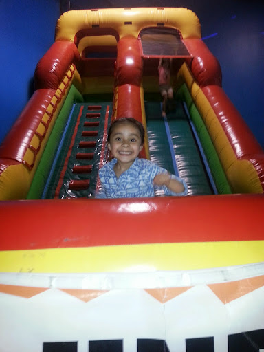 Amusement Park «Cosmic Jump Indoor Trampoline Park», reviews and photos, 1300 N Central Expy #300, Allen, TX 75013, USA