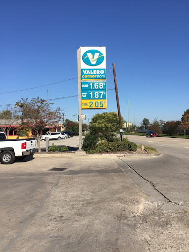 Gas Station «Valero Corner Store», reviews and photos, 28727 I-45, Spring, TX 77381, USA