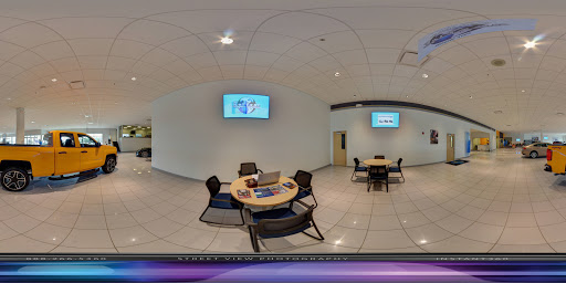 Car Dealer «Spitzer Chevrolet Northfield», reviews and photos, 333 E Aurora Rd, Northfield, OH 44067, USA