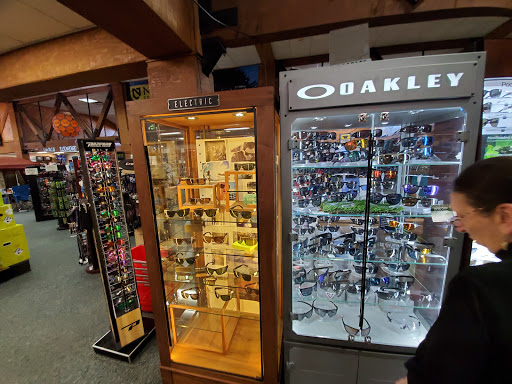 Outdoor Sports Store «Kittery Trading Post», reviews and photos, 301 US-1, Kittery, ME 03904, USA