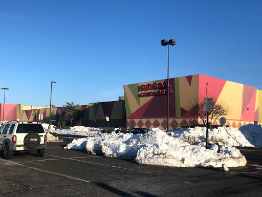 Movie Theater «Regal Cinemas Hadley Theatre 16», reviews and photos, 1000 Corporate Ct, South Plainfield, NJ 07080, USA