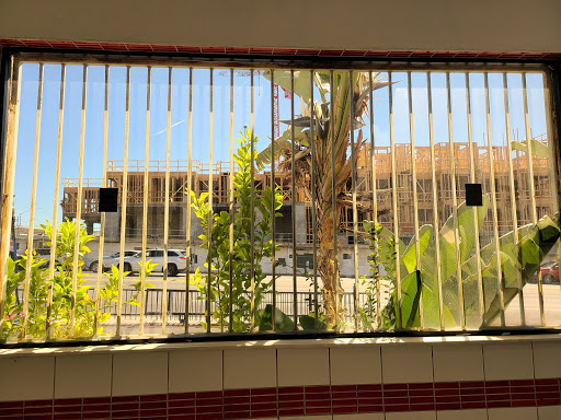 Car Wash «Klassic Car Wash & Detail Center», reviews and photos, 1801 Long Beach Blvd, Long Beach, CA 90806, USA