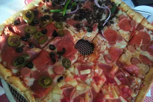 Moji Pizza image