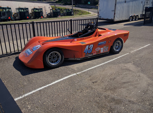 Auto Repair Shop «DG Auto Repair and Service», reviews and photos, 901 Concord St N, South St Paul, MN 55075, USA