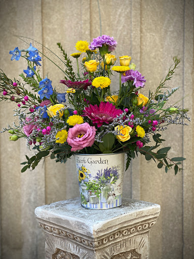 Florist «Max Stacy Flowers», reviews and photos, 350 High St, Hamilton, OH 45011, USA