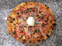 Pepperoni du Pizzas à emporter PISTOU PIZZA à Saint-Jeannet - n°6
