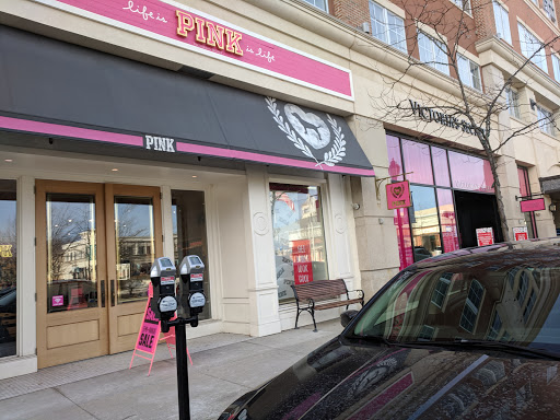 Shopping Mall «Bayshore Town Center», reviews and photos, 5800 N Bayshore Dr, Glendale, WI 53217, USA