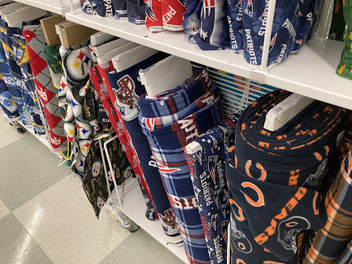 Fabric Store «Jo-Ann Fabrics and Crafts», reviews and photos, 8062 N Blackstone Ave, Fresno, CA 93720, USA