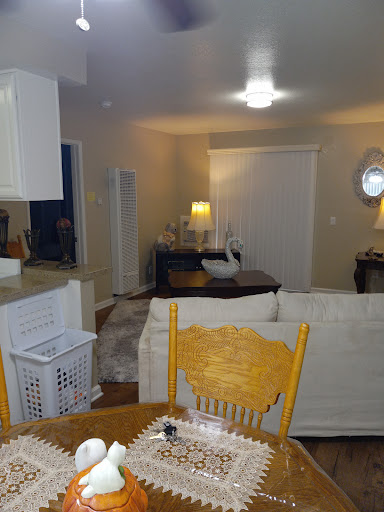 Thrift Store «Zion Thrift Shop», reviews and photos, 1109 E Commonwealth Ave, Fullerton, CA 92831, USA