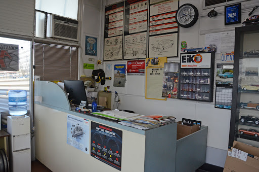 Auto Repair Shop «M & A Auto Services Inc», reviews and photos, 8795 N Milwaukee Ave, Niles, IL 60714, USA
